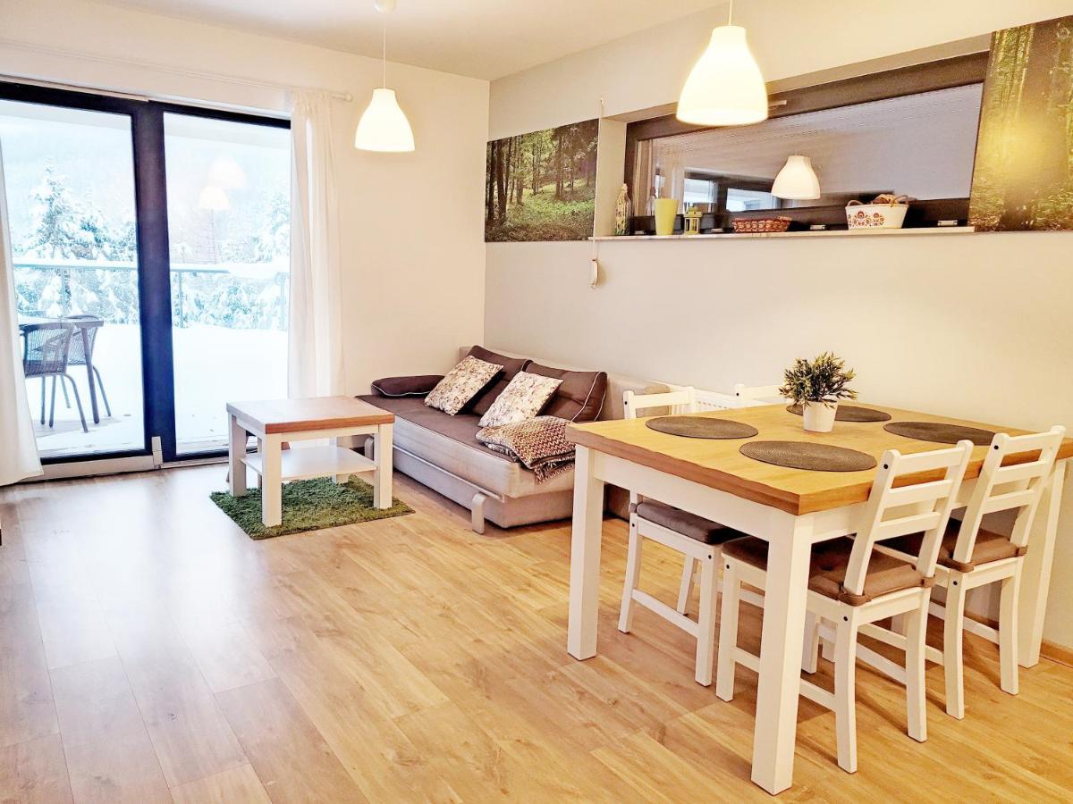 Wellness Apartamenty Zloty Widok ชเจอร์ค ภายนอก รูปภาพ