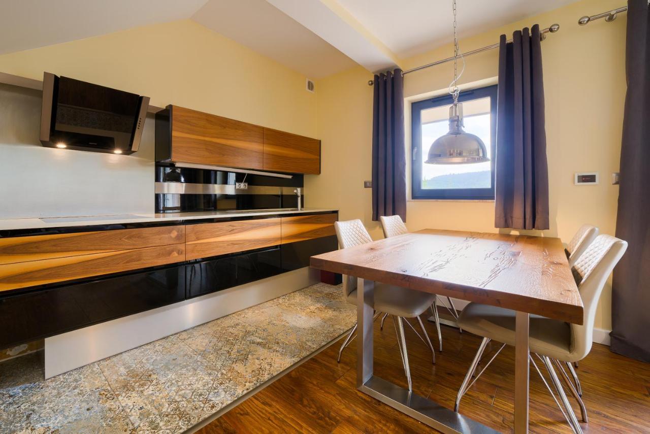 Wellness Apartamenty Zloty Widok ชเจอร์ค ภายนอก รูปภาพ